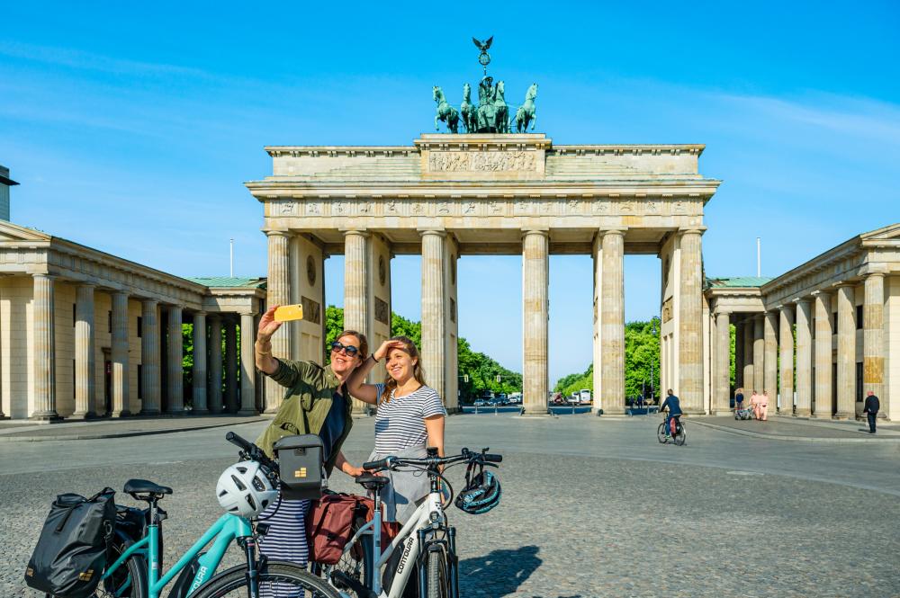 Brandenburg Gate Berlin, starting point, photo: Tiemann, license: TV Mecklenburg Vorpommern e.V.