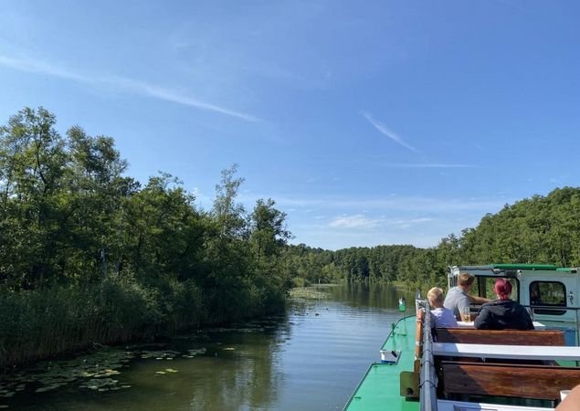 Woblitzrundfahrt Fahrgastschiff Möwe Lychen, Foto: Alena Lampe Woblitzrundfahrt Fahrgastschiff Möwe Lychen, Foto: Alena Lampe