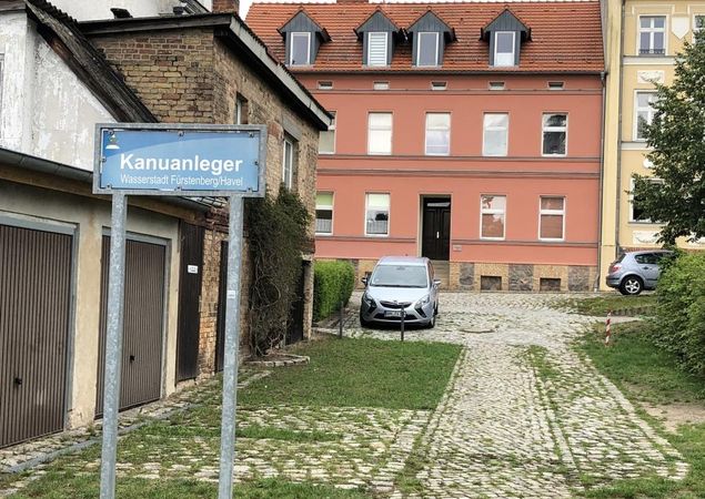 Kanuanleger Fürstenberg/Havel öffentlich, Foto: Jörg Bartz, Lizenz: TV Ruppiner Seenland e.V. Kanuanleger Fürstenberg/Havel öffentlich, Foto: Jörg Bartz, Lizenz: TV Ruppiner Seenland e.V.
