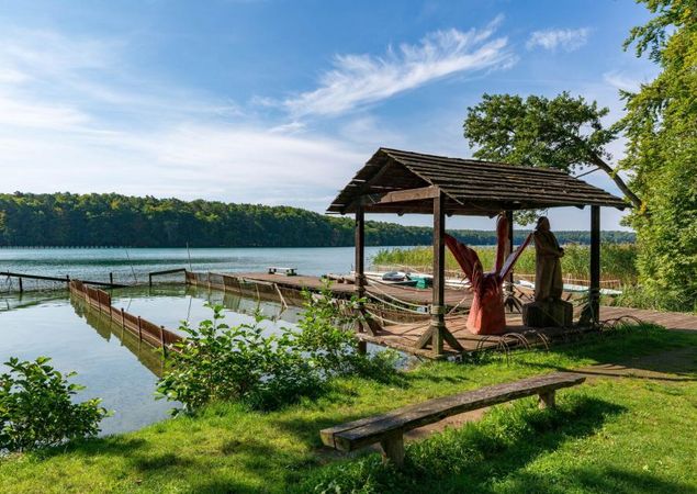 Fishing on Lake Stechlin, Photo: TMB photo archive/Steffen Lehmann