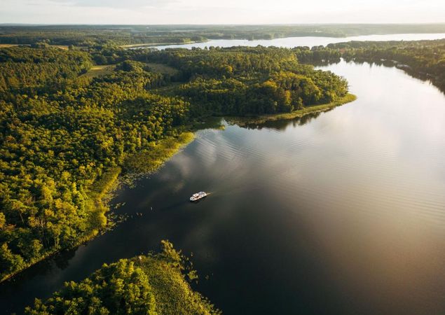 Kuhnle-Tours Hausboot im Ruppiner Seenland, Foto: Sylvia Pollex / Thomas Rötting, Lizenz: Kuhnle-Tours GmbH Kuhnle-Tours Hausboot im Ruppiner Seenland, Foto: Sylvia Pollex / Thomas Rötting, Lizenz: Kuhnle-Tours GmbH
