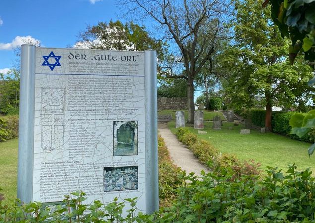 The "Good Place" burial site of the Jewish community of Zehdenick, Photo: Tourist-Info Zehdenick, Licence: Tourist-Info Zehdenick