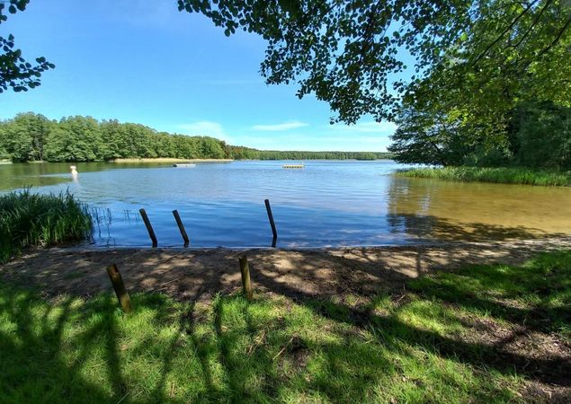 Bathing area at Moderfitzsee in Himmelpfort, Photo: Rhea Knaak, Licence: REGiO-Nord Bathing area at Moderfitzsee in Himmelpfort, Photo: Rhea Knaak, Licence: REGiO-Nord