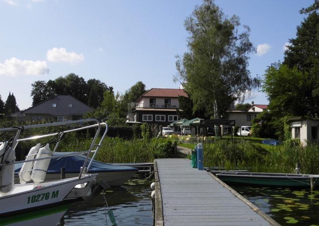 Exterior view Hotel zur alten Bornmühle, Photo: Andreas Schiller
