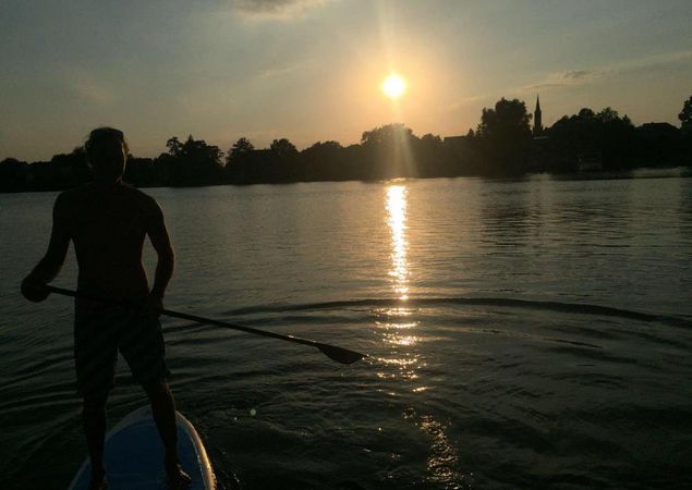 Stand Up Paddlers on the Fürstenberg Lakes, Photo: Ahoi SUP