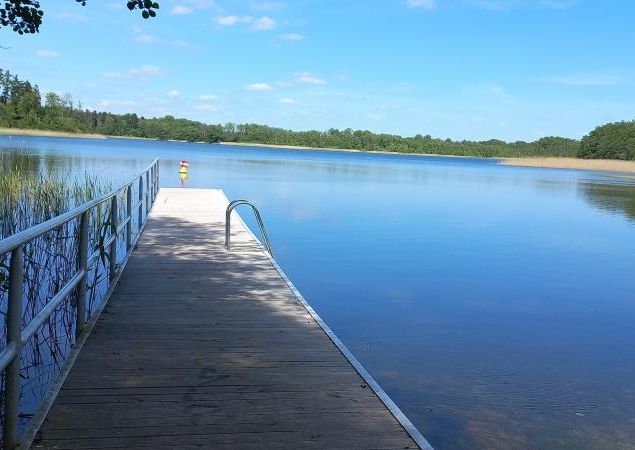 Bathing area at Moderfitzsee in Himmelpfort, Photo: Rhea Knaak, Licence: REGiO-Nord Bathing area at Moderfitzsee in Himmelpfort, Photo: Rhea Knaak, Licence: REGiO-Nord