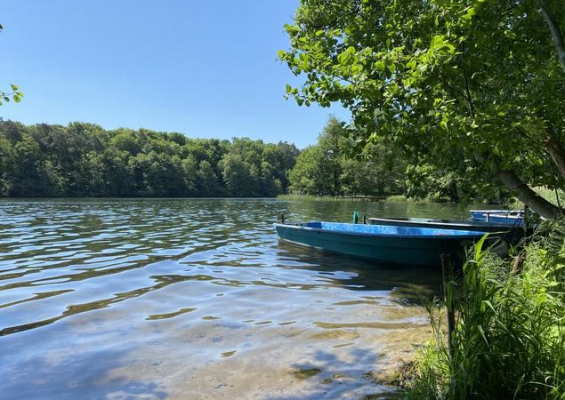 Pause am Ufer des Wolletzsees, Foto: Alena Lampe, Lizenz: TMU GmbH