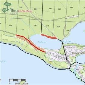 Das Foto zeigt einen Kartenausschnitt mit dem Sidowsee in Himmelpfort und einem Teil des Radweges nach Fürstenberg/Havel. Die für den Zeitraum gesperrten Bereiche sind rot markiert.