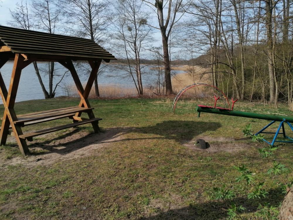 Bathing area at Lake Menow, Photo: Gabriele Sacher Bathing area at Lake Menow, Photo: Gabriele Sacher