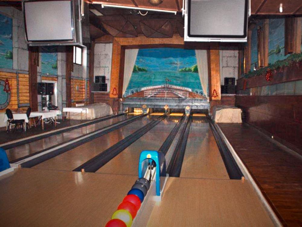 Bowlingbahnen im Stadtgarten Zehdenick Bowlingbahnen im Stadtgarten Zehdenick