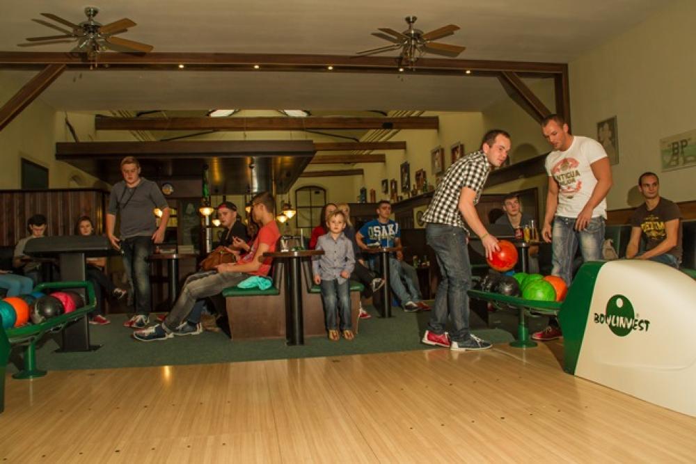 Bowling in der Herberge "Am Dock" Bowling in der Herberge "Am Dock"