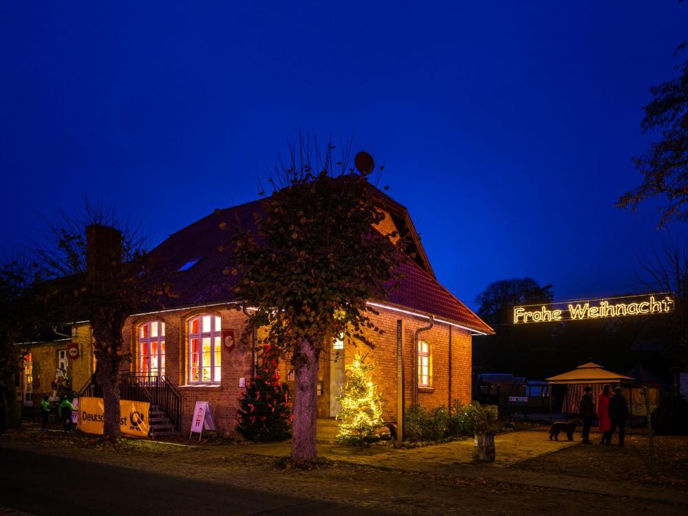Christmas House Himmelpfort - Santa's House and Christmas Post Office