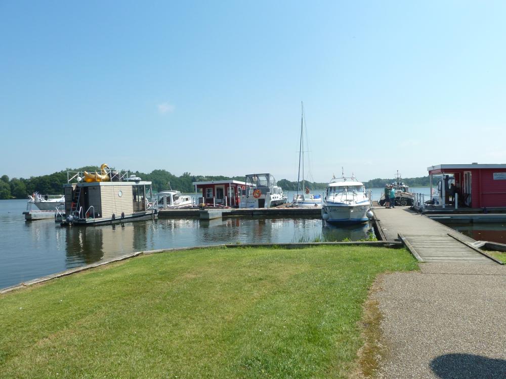 City jetty Fürstenberg, Photo: Johanna Braune City jetty Fürstenberg, Photo: Johanna Braune