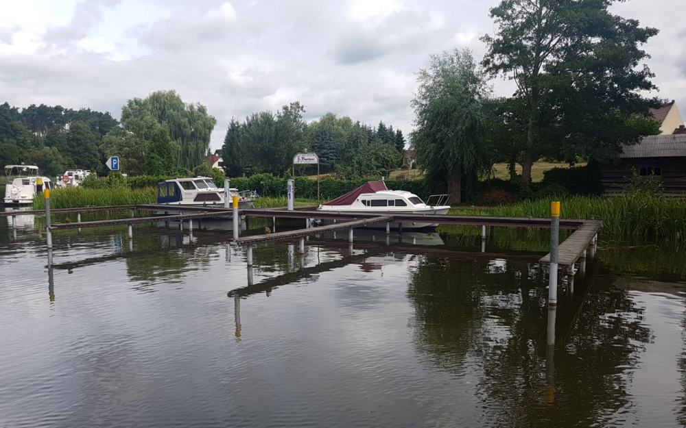 Bandelow boathouse jetty